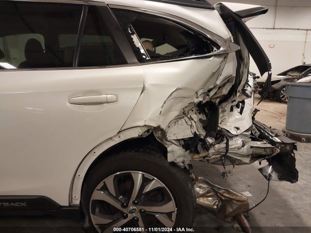4S4BTANC3L3152829 Subaru Outback Limited