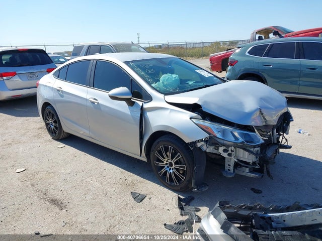 Chevrolet Cruze Ls Auto 2018 1G1BC5SM1J7188106 Image 1