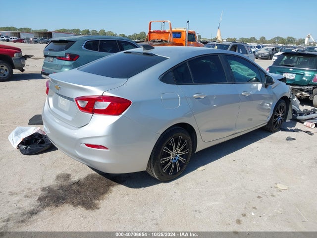 Chevrolet Cruze Ls Auto 2018 1G1BC5SM1J7188106 Image 4