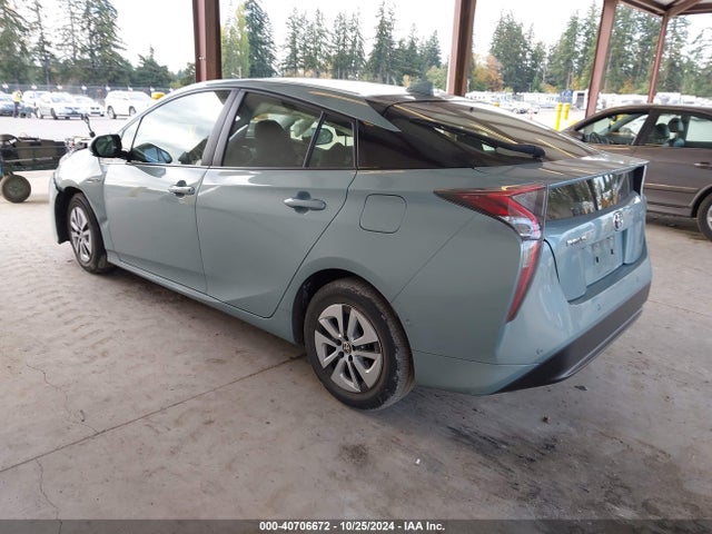 JTDKARFU6H3050013 Toyota Prius Three