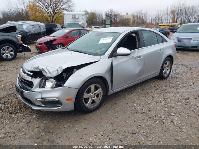 Chevrolet Cruze 1lt Auto 2015 1G1PC5SB1F7159040 Image 2