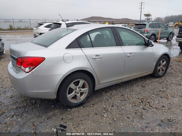 Chevrolet Cruze 1lt Auto 2015 1G1PC5SB1F7159040 Image 4