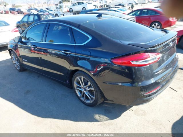 3FA6P0RU8KR181028 Ford Fusion Hybrid Titanium