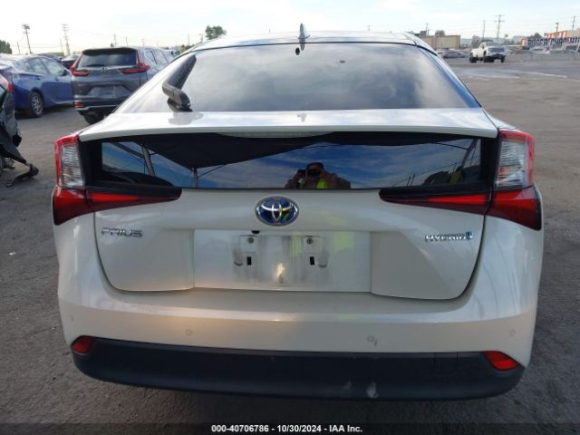 JTDKARFU0K3077134 Toyota Prius Le
