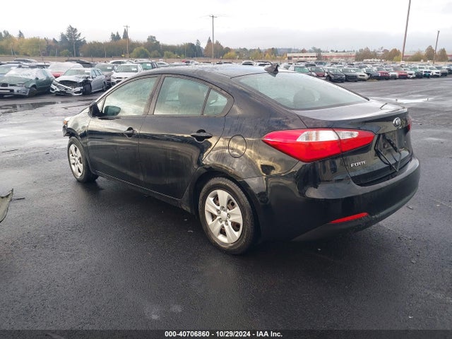 KIA FORTE LX 2015 KNAFK4A64F5424837 Image 3