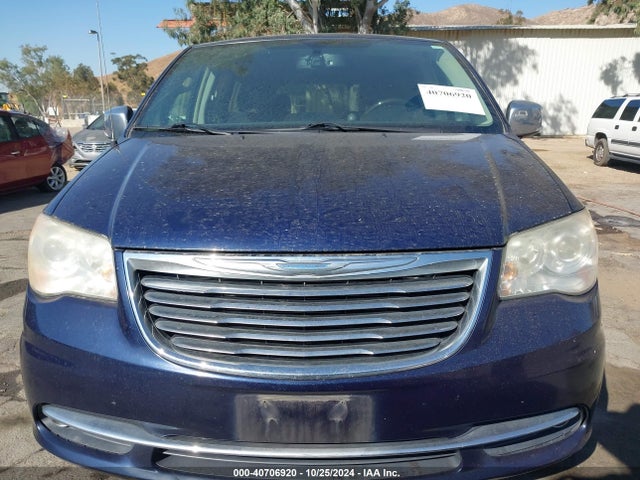 2C4RC1GG3ER372467 Chrysler Town & Country Limited