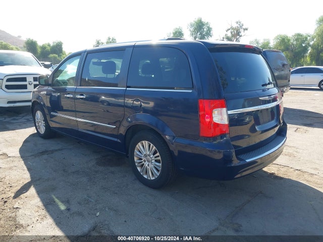 2C4RC1GG3ER372467 Chrysler Town & Country Limited