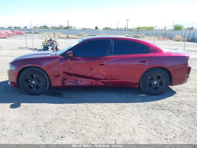 2C3CDXBG9LH143859 Dodge Charger Sxt Rwd
