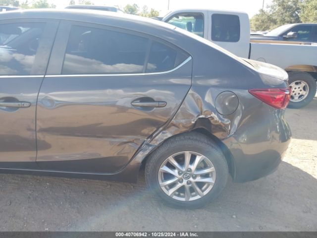 3MZBM1X79GM271598 Mazda Mazda3 I Grand Touring