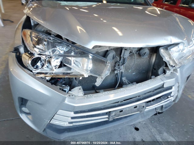 5TDBZRFH2KS717533 Toyota Highlander Le/le Plus