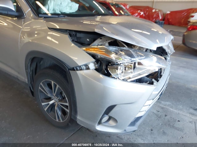 5TDBZRFH2KS717533 Toyota Highlander Le/le Plus