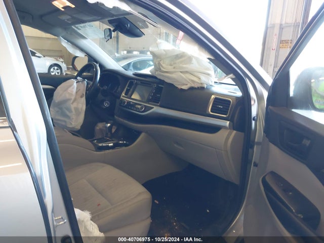 5TDBZRFH2KS717533 Toyota Highlander Le/le Plus