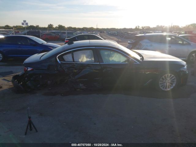 WBA53BH01NCH73062 BMW 530 I