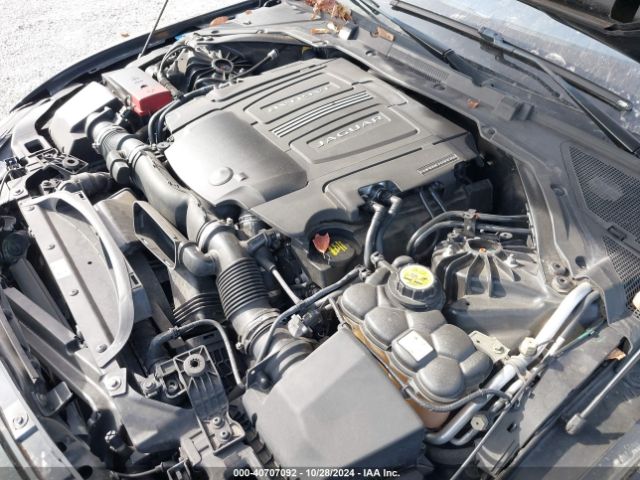 SAJAK4BV9HA960892 Jaguar Xe 35t Prestige