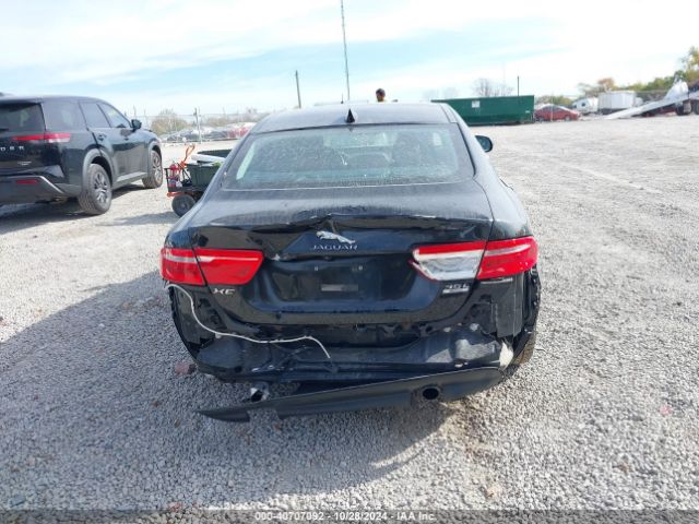 SAJAK4BV9HA960892 Jaguar Xe 35t Prestige