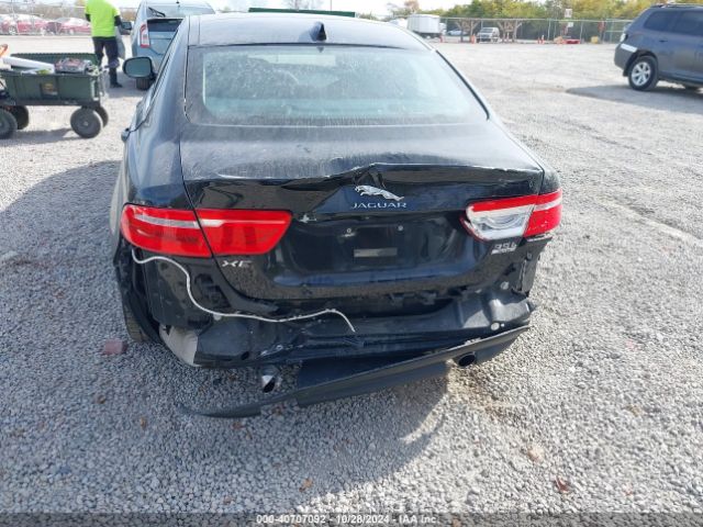 SAJAK4BV9HA960892 Jaguar Xe 35t Prestige