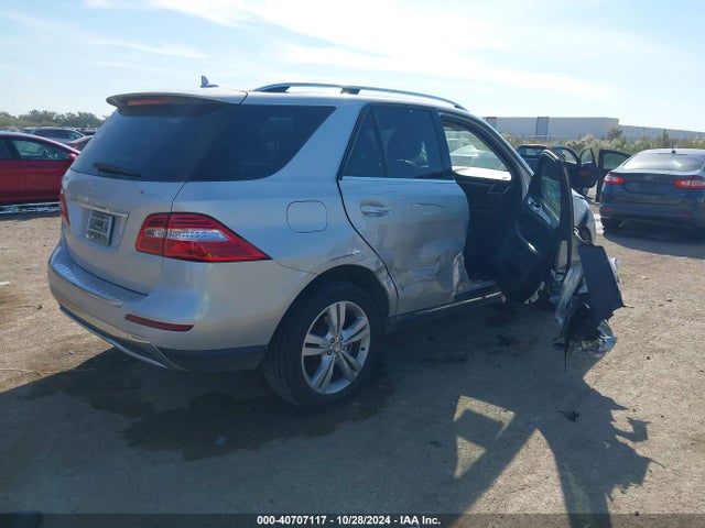 4JGDA5HB5EA415944 Mercedes-Benz Ml 350 4matic