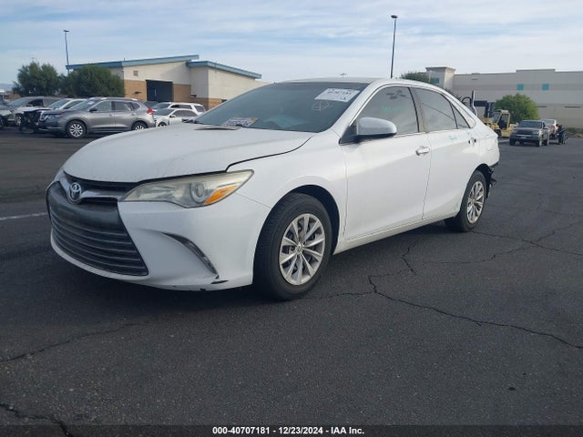 Toyota CAMRY LE 2015 4T1BF1FK6FU963052 Image 2