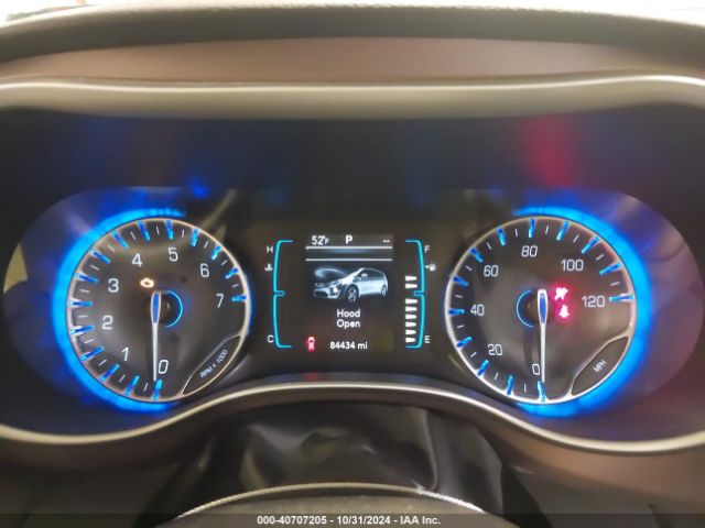 2C4RC1FG5JR113328 Chrysler Pacifica Touring Plus