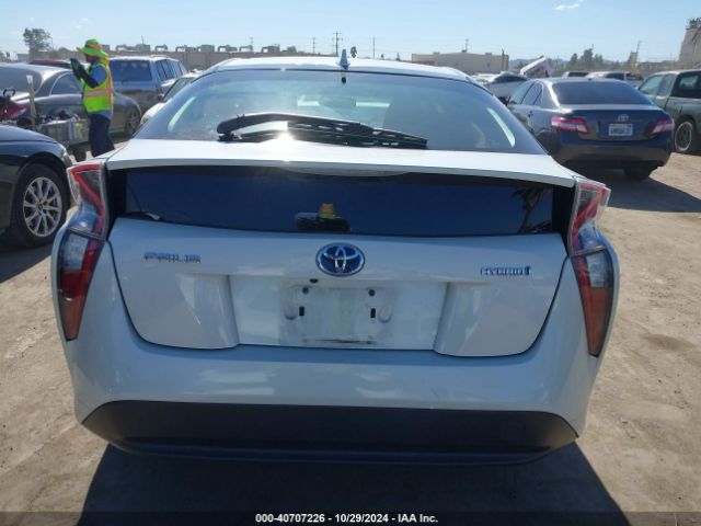 JTDKARFU0G3521071 Toyota Prius Four