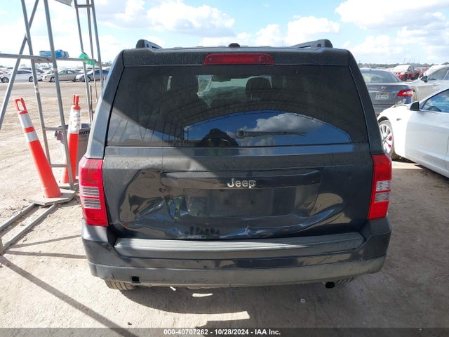 1C4NJPBA1GD575583 Jeep Patriot Sport