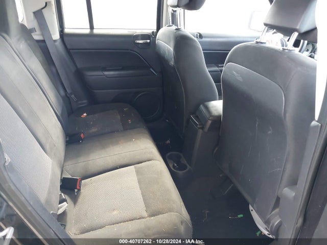 1C4NJPBA1GD575583 Jeep Patriot Sport