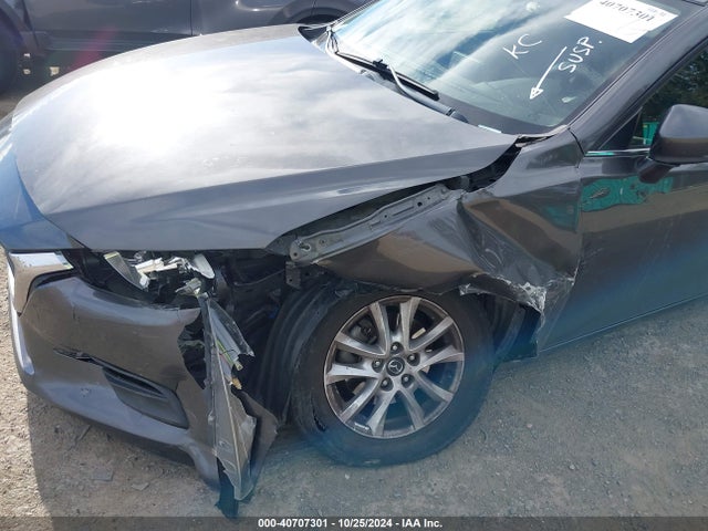 3MZBN1U70JM170961 Mazda Mazda3 Sport