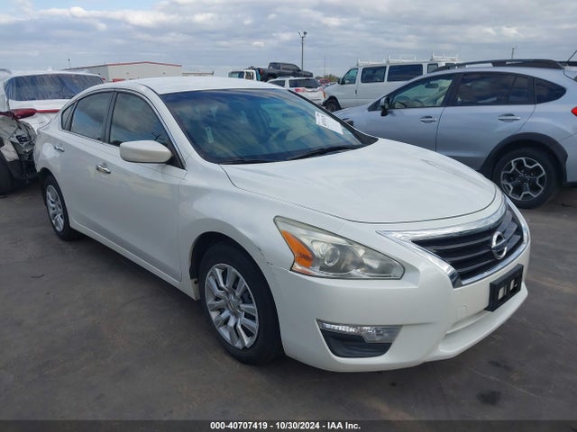 Nissan Altima 2.5 S 2015 1N4AL3AP2FN367279 Image 1