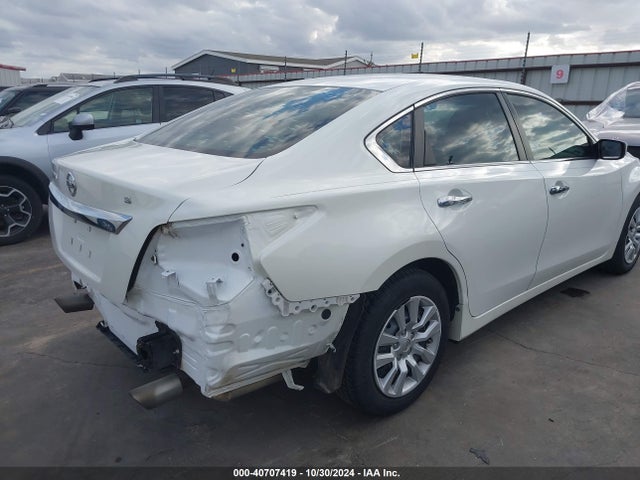 Nissan Altima 2.5 S 2015 1N4AL3AP2FN367279 Image 18