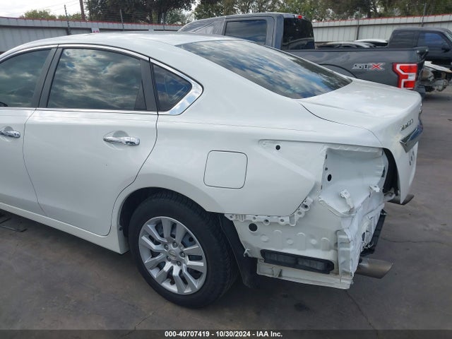 Nissan Altima 2.5 S 2015 1N4AL3AP2FN367279 Image 19