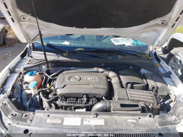 1VWAT7A33FC076958 Volkswagen Passat 1.8t Limited Edition