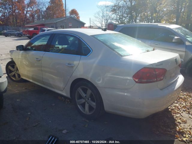 1VWAT7A33FC076958 Volkswagen Passat 1.8t Limited Edition