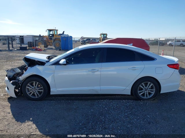 Hyundai SONATA SE 2015 5NPE24AF6FH123291 Image 14