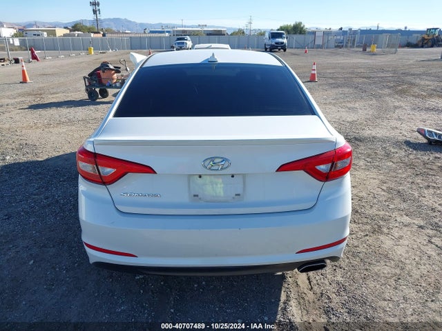 Hyundai SONATA SE 2015 5NPE24AF6FH123291 Image 16