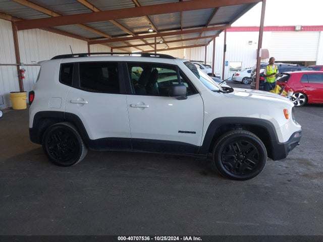 ZACNJDAB7MPM27375 Jeep Renegade Upland 4x4