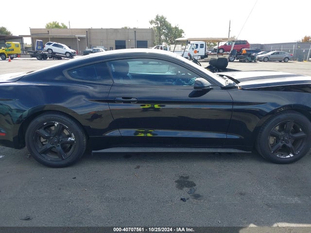 Ford Mustang V6 2015 1FA6P8AM8F5371205 Image 13