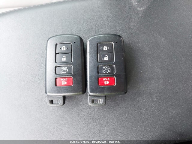 Toyota Rav4 Limited 2018 2T3YFREV8JW449417 Image 11