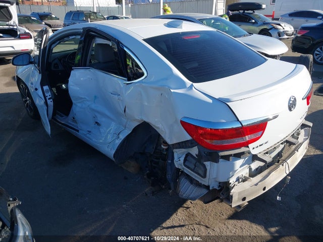 1G4PR5SK4H4107164 Buick Verano Sport Touring
