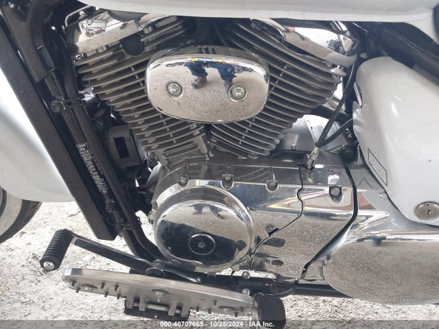 2023 SUZUKI VL800 JS1VS55A2P7100143 Photo 8
