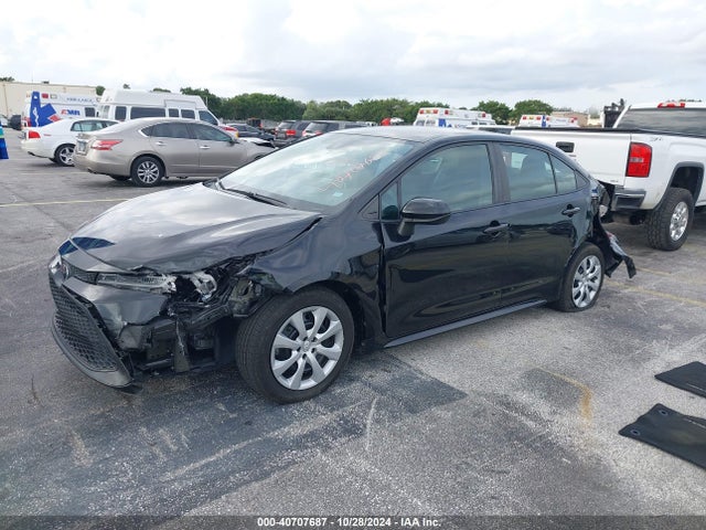 Toyota COROLLA LE 2021 5YFEPMAE5MP158896 Image 2
