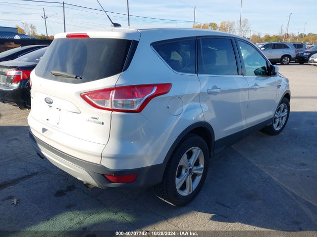 Ford ESCAPE SE 2016 1FMCU0GX5GUB57736 Image 4
