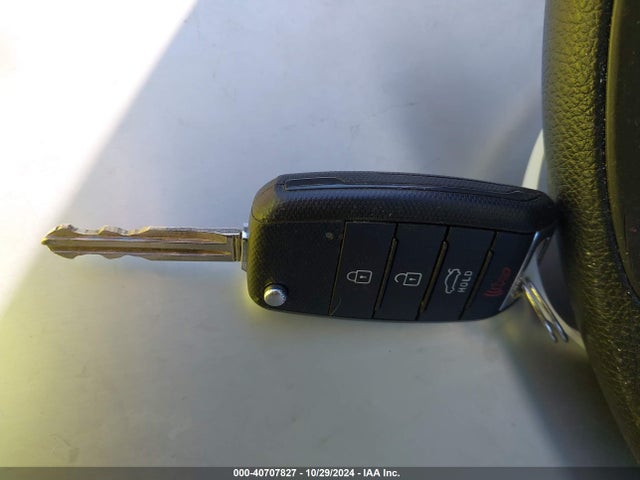 KIA FORTE LX 2017 3KPFK4A77HE156255 Image 11