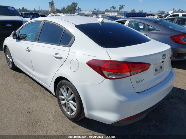 KIA FORTE LX 2017 3KPFK4A77HE156255 Image 3