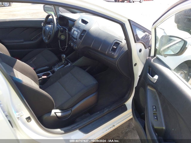 KIA FORTE LX 2017 3KPFK4A77HE156255 Image 5