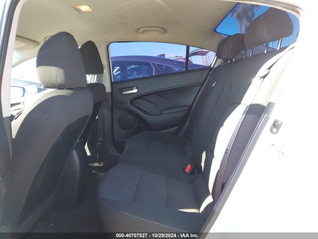 KIA FORTE LX 2017 3KPFK4A77HE156255 Image 8