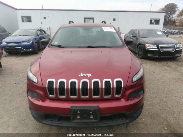 1C4PJMAB7FW570599 Jeep Cherokee Sport