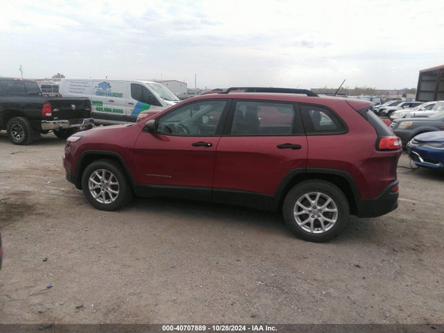 1C4PJMAB7FW570599 Jeep Cherokee Sport