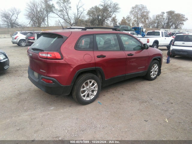 1C4PJMAB7FW570599 Jeep Cherokee Sport