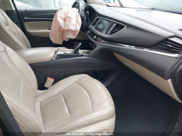 5GAERCKWXJJ138656 Buick Enclave Premium