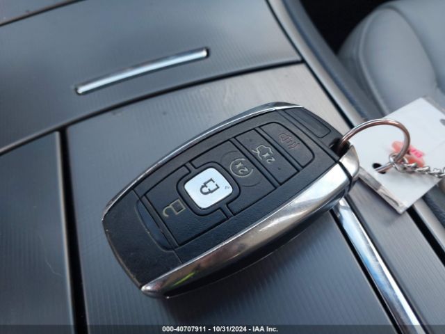 3LN6L5CC6HR612053 Lincoln MKZ SELECT